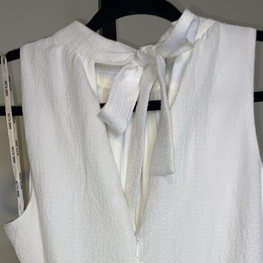 Anne Klein Men's Tiered Tie Neck Maxi - Picture 6 of 12